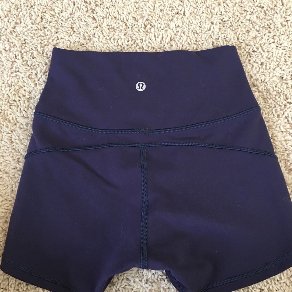 LULULEMON WONDER UNDER SHORTS